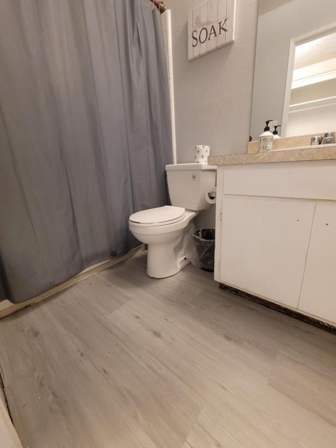 Cozy 1 Bedroom With Private Bath