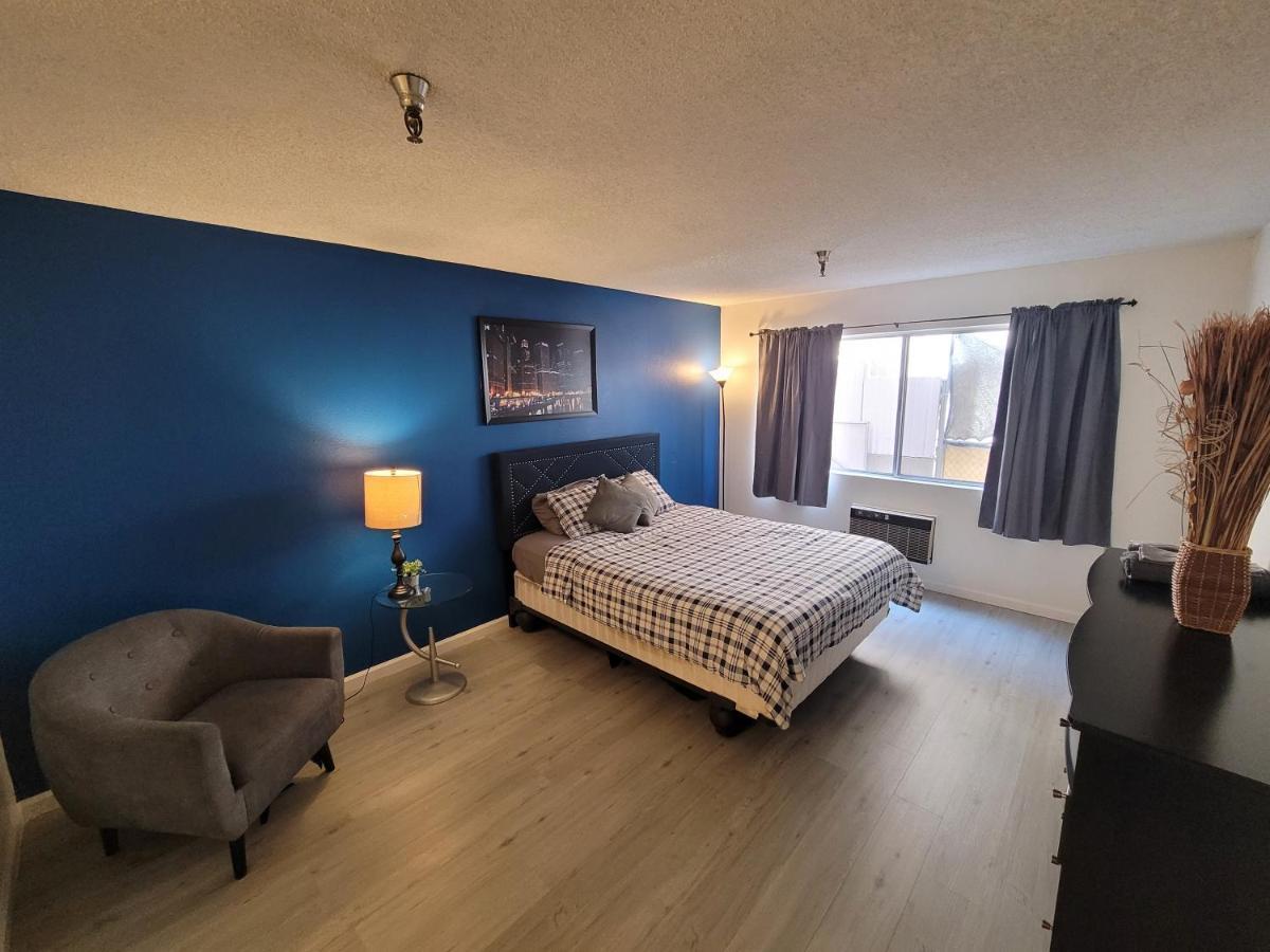 Hotel Cozy 1 Bedroom With Private Bath *
