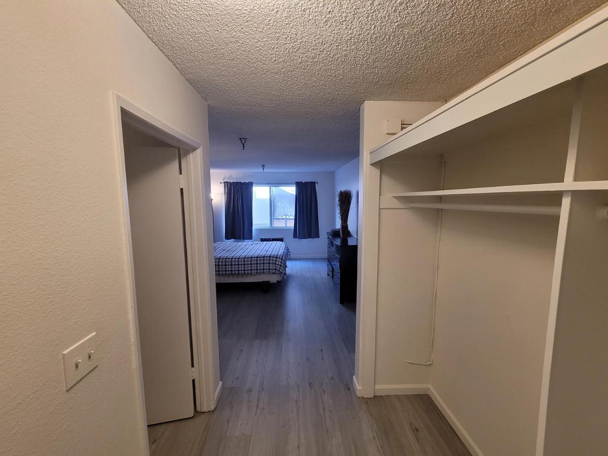 Hotel Cozy 1 Bedroom With Private Bath Los Angeles